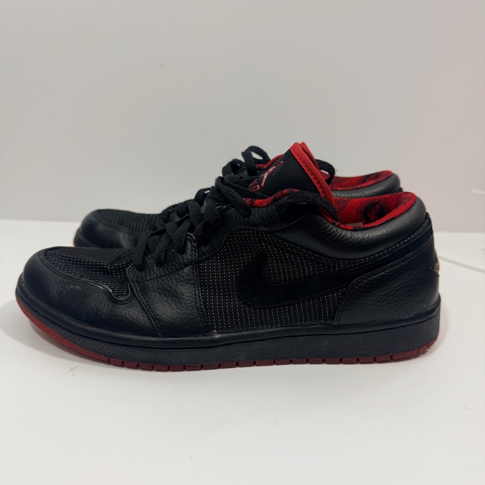 Jordan 1 Low Men 10 Black Good Quai 54 810689-017 Tumbled Leather Red Outsole